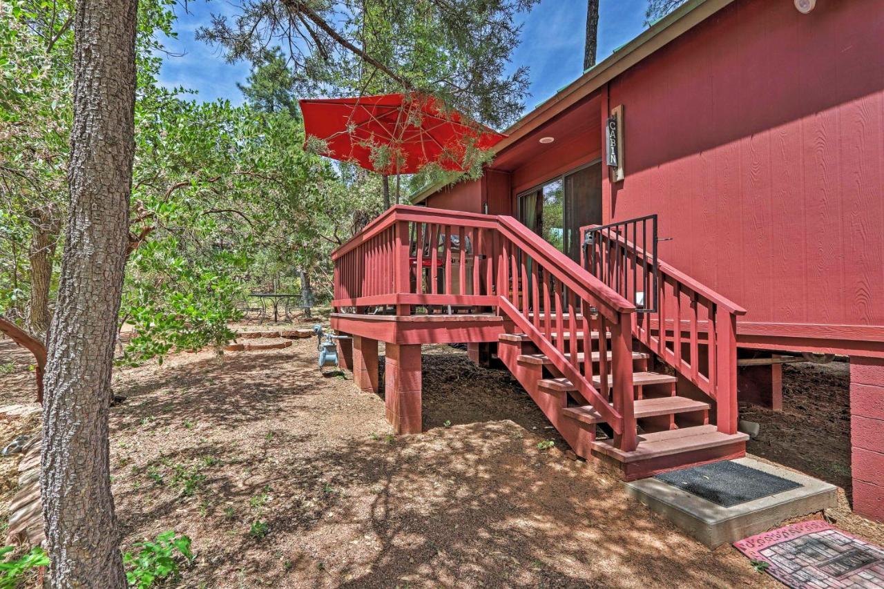 Romantic Strawberryandpine Studio Cabin With Deck! Kültér fotó
