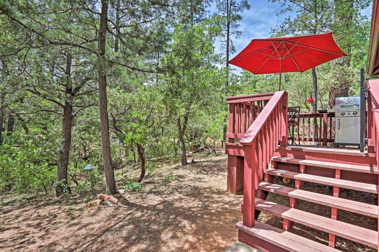 Romantic Strawberryandpine Studio Cabin With Deck! Kültér fotó
